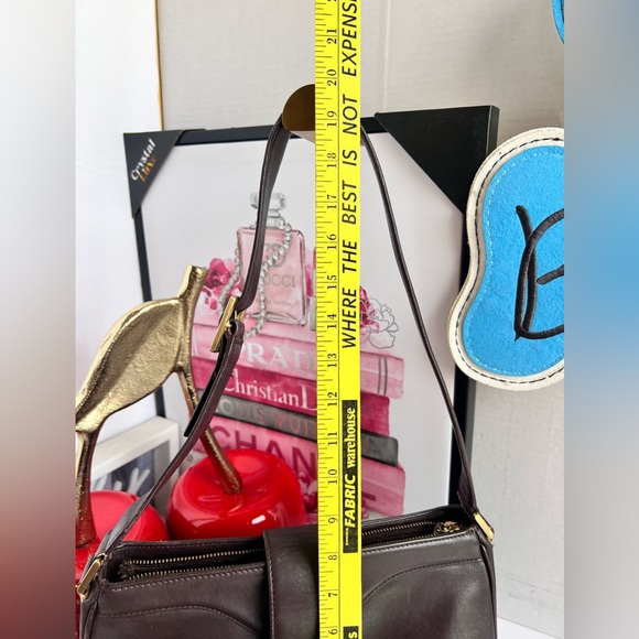 Etienne Aigner Vintage  chocolate leather Multiple Pockets Zipper shoulder bag - Picture 12 of 15